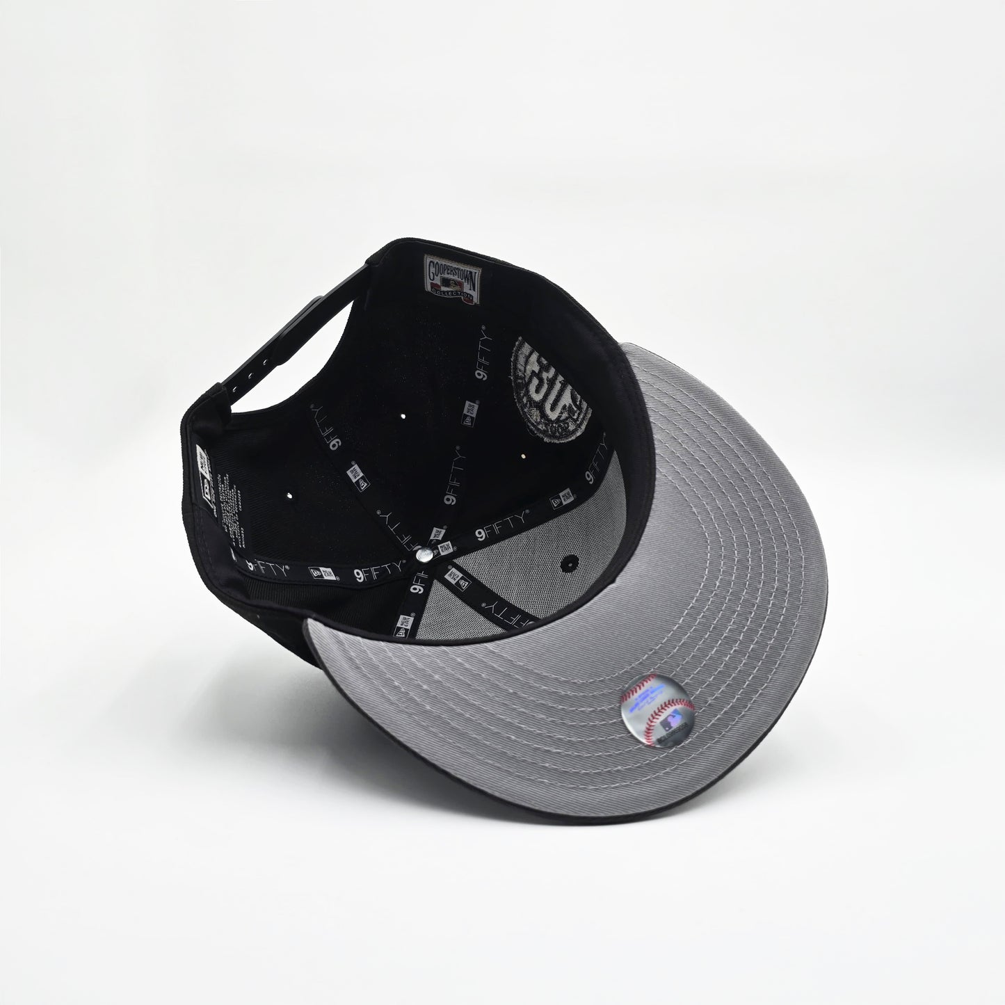 New Era Toronto Blue Jays '30th Season' 9FIFTY Snapback Black/Dark Gray