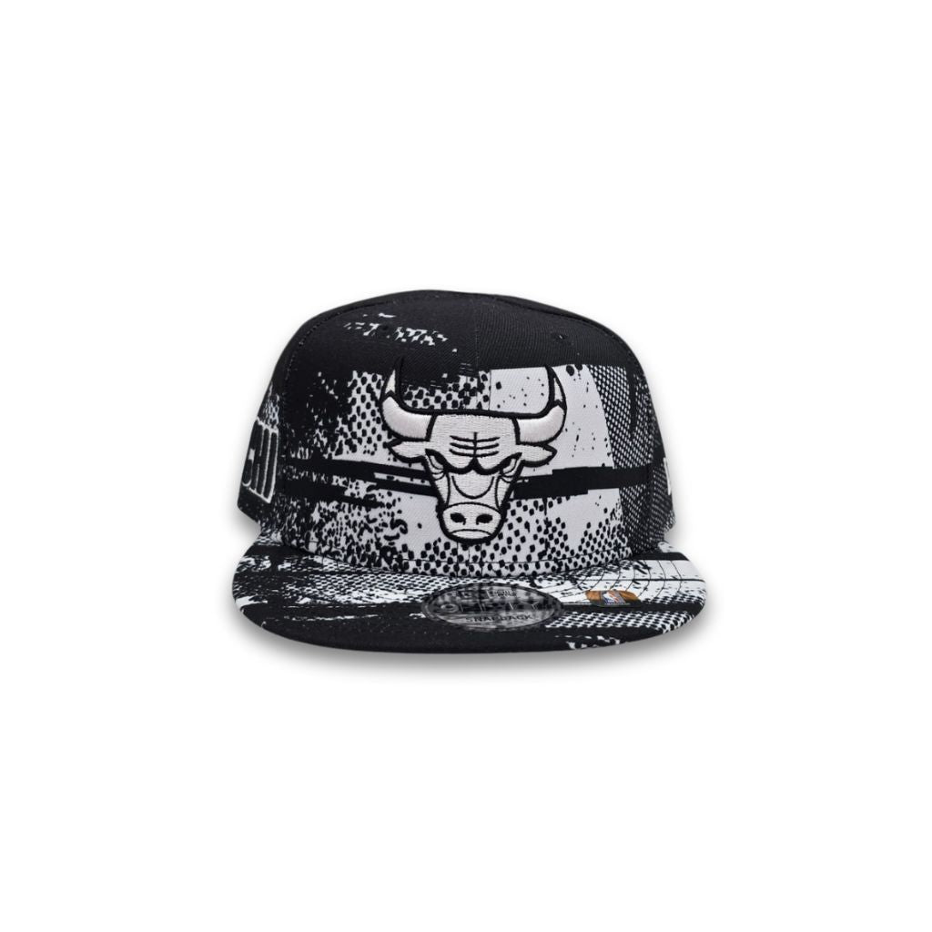 Black Tip Off Chicago Bulls Gray Bottom NBA CHI Side Patch New Era 9Fifty Snapback