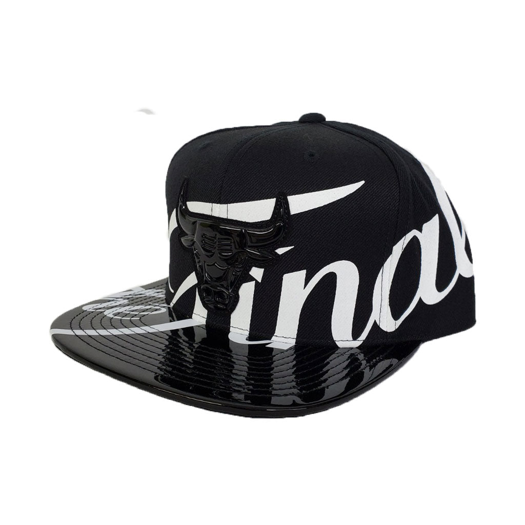 Mitchell & Ness The Final Metallic Black Chicago Bulls Snapback