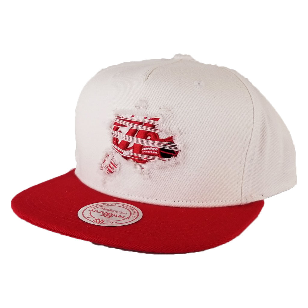 Mitchell & Ness White / Red Destructed Philadelphia 76ers snapback