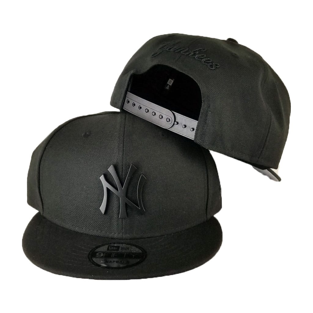 New Era Black Metal Badge New York Yankees 9Fifty Snapback