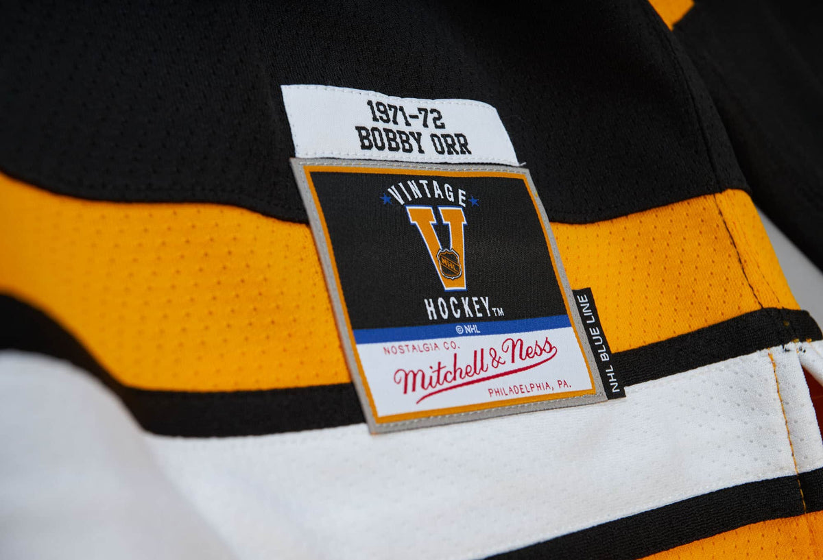 Mitchell & Ness Blue Line Bobby Orr Boston Bruins 1971 Authentic Hockey Jersey