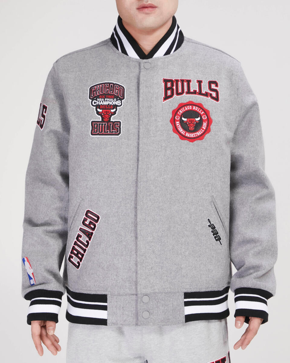Gray Chicago Bulls Pro Standard Crest Wool Varsity Jacket