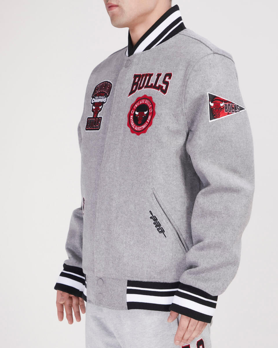 Gray Chicago Bulls Pro Standard Crest Wool Varsity Jacket