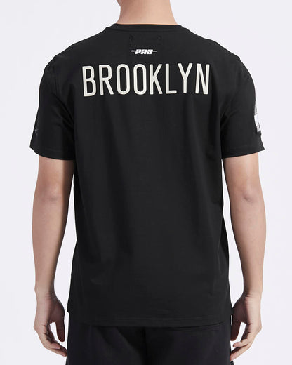 Black Brooklyn Nets Pro Standard Retro Striper Short Sleeve T-Shirt
