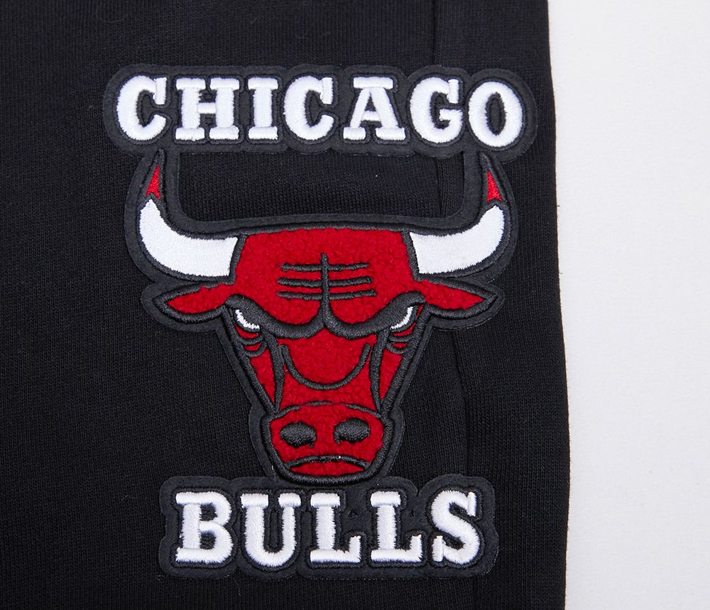Black Chicago Bulls Pro Standard Pullover Crewneck Fleece Hoodie