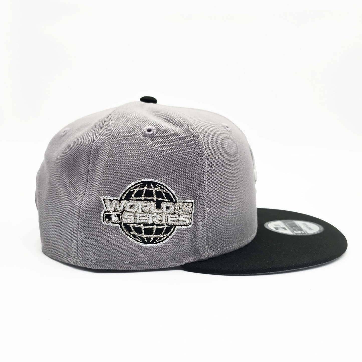 New Era Chicago White Sox '2005 World Series Rose' 9FIFTY Snapback Gray/Black