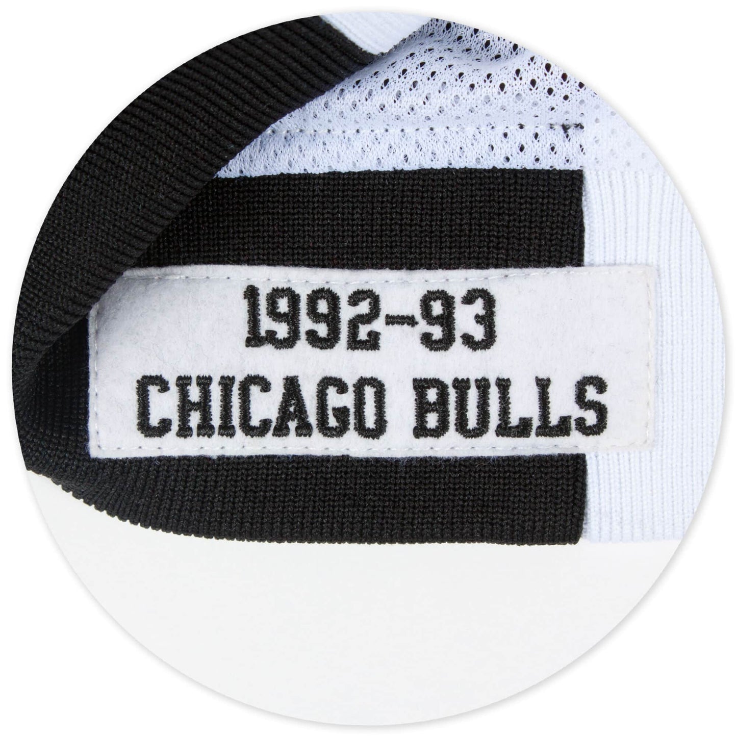 Mitchell & Ness Authentic White Chicago Bulls 1992-93 Warm Up Jacket