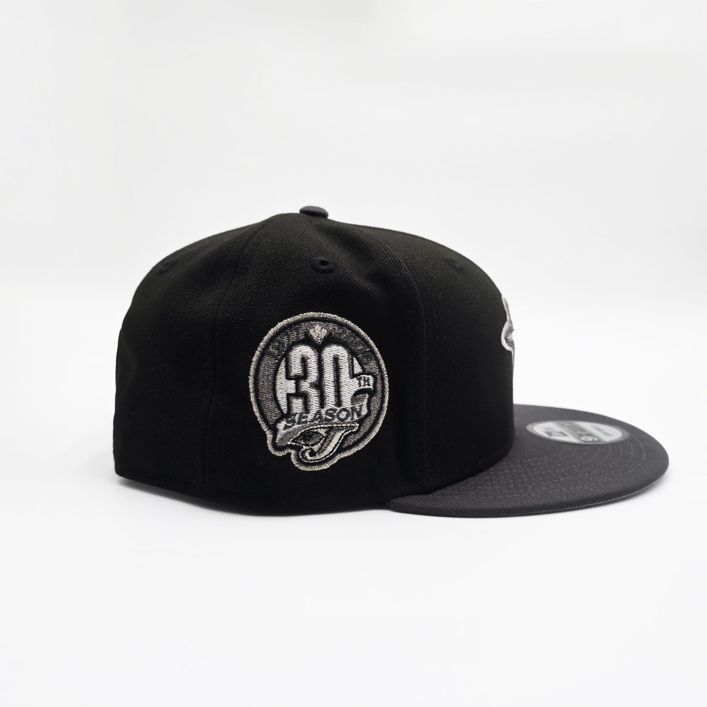 New Era Toronto Blue Jays '30th Season' 9FIFTY Snapback Black/Dark Gray