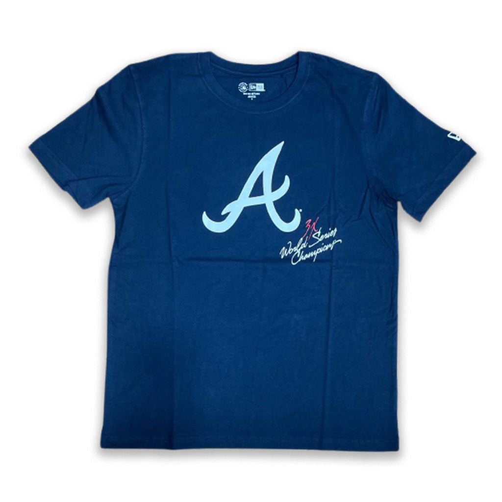NAVY BLUE ATLANTA BRAVES 3X WORLD SERIES CHAMPIONS NEW ERA SHORT SLEEVE T-SHIRT