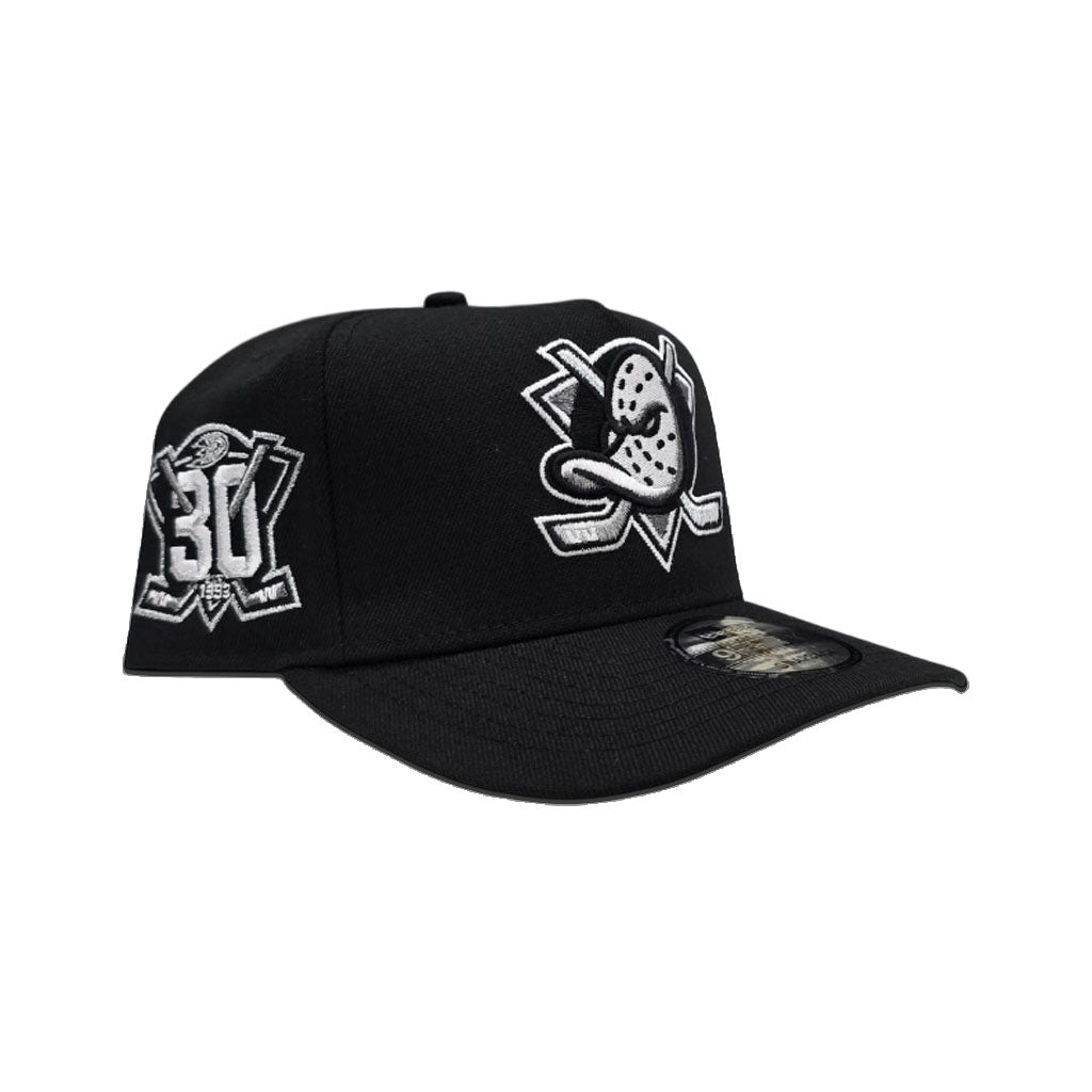Black Anaheim Mighty Ducks Silver Bottom 30th Anniversary Side Patch New Era Curved Brim A-Frame 9Forty Snapback