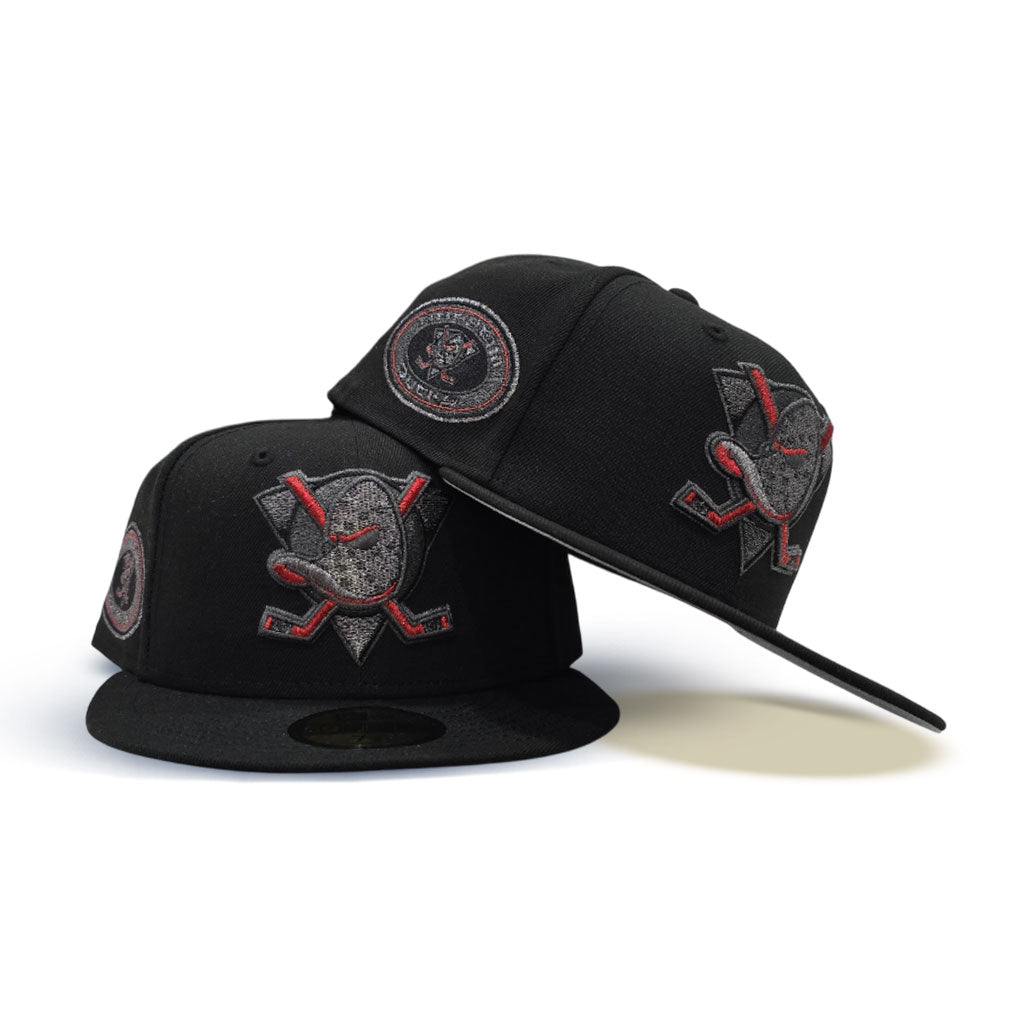 Black Anaheim Mighty Ducks Gray Bottom Anaheim Ducks Side Patch New Era 59Fifty Fitted