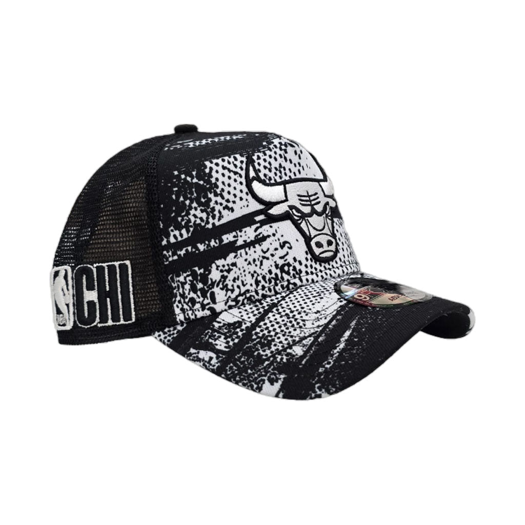 Black Tip Off Chicago Bulls Curved Brim Gray Bottom NBA CHI Side Patch New Era 9Forty Snapback
