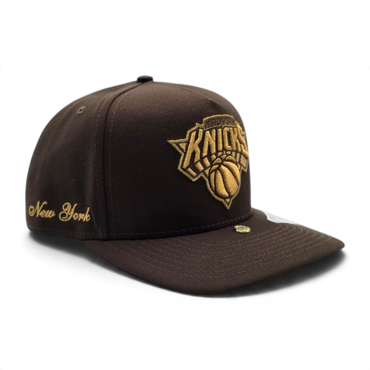 Brown New York Knicks Curved Brim Metal Badge Gray Bottom New York Script Side Patch New Era 9Fifty A-Frame Snapback