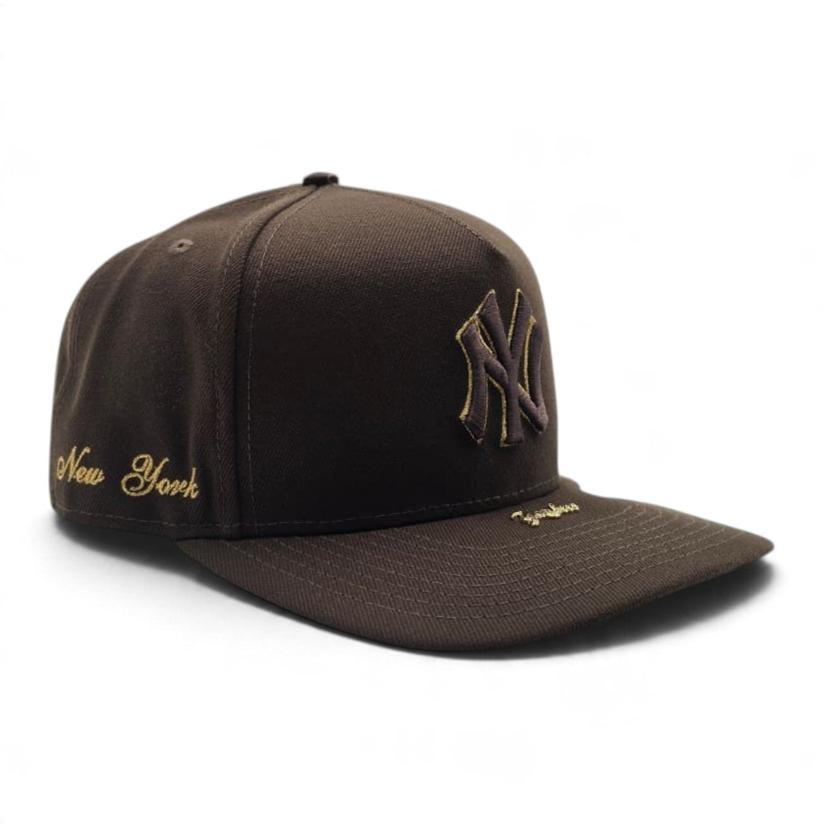 Brown New York Yankees Curved Brim Metal Badge Gray Bottom New York Script Side Patch New Era 9Fifty A-Frame Snapback
