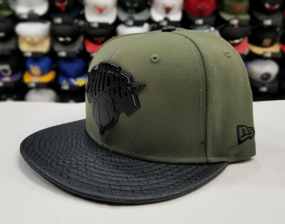 Matching New york Knicks Black Metal Badge New Era Snapback hat For Nike Air Foamposite Legion Green / Black
