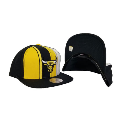 Mitchell & Ness Black / Yellow Chicago Bulls Snapback Hat