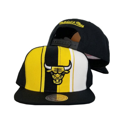 Mitchell & Ness Black / Yellow Chicago Bulls Snapback Hat