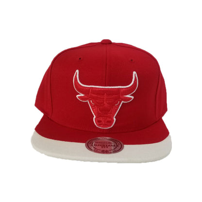 Mitchell & Ness Dip Visor Chicago Bulls REd - White Snapback