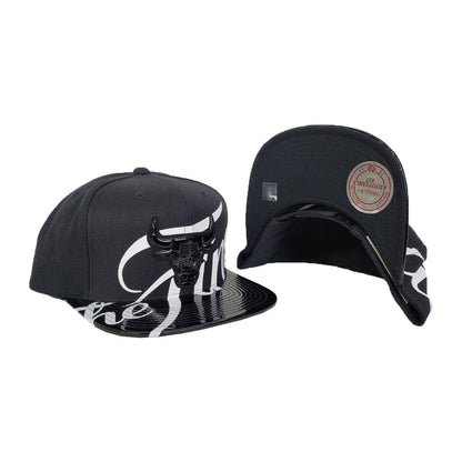 Mitchell & Ness The Final Metallic Black Chicago Bulls Snapback