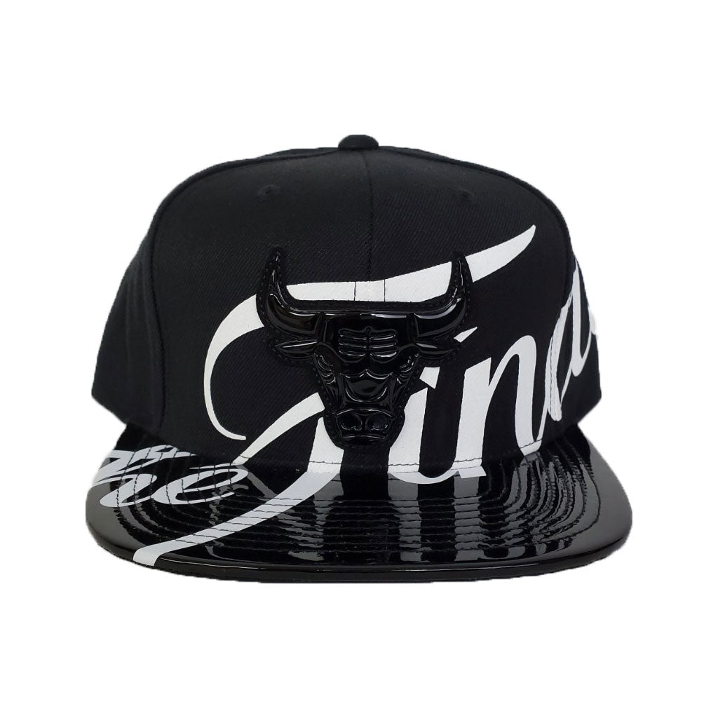 Mitchell & Ness The Final Metallic Black Chicago Bulls Snapback