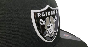 New Era Black Front Painted Metal Badge Oakland Raiders 59Fifty Fitted hat