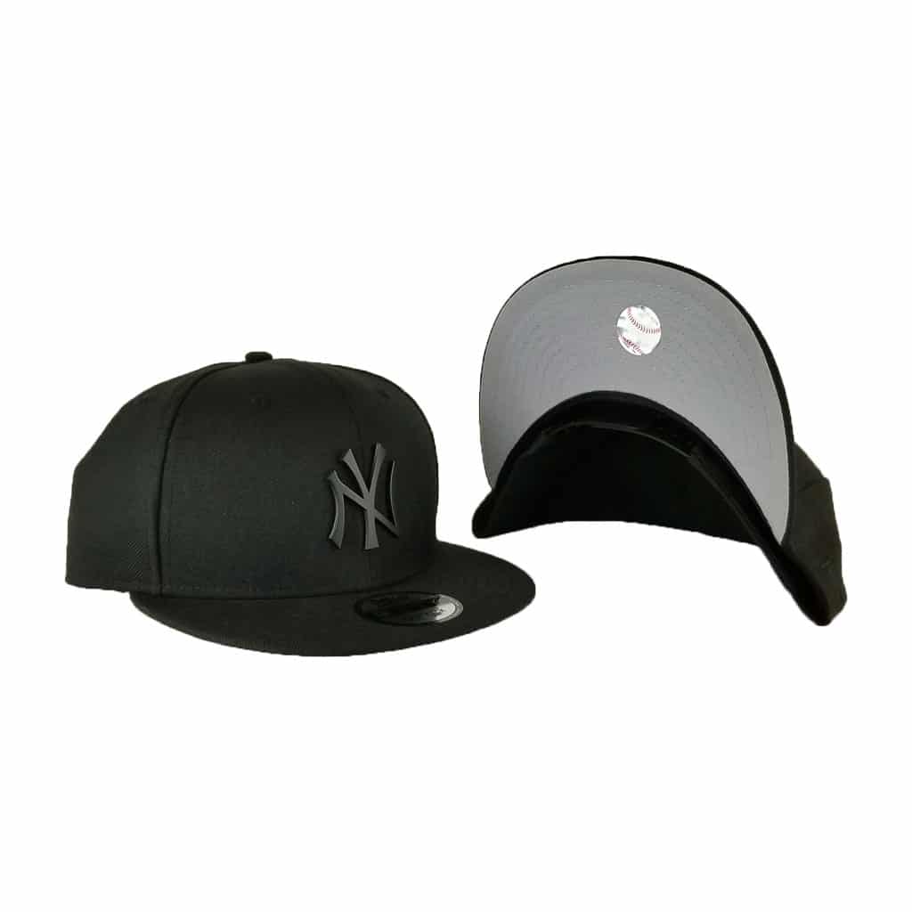 New Era Black Metal Badge New York Yankees 9Fifty Snapback