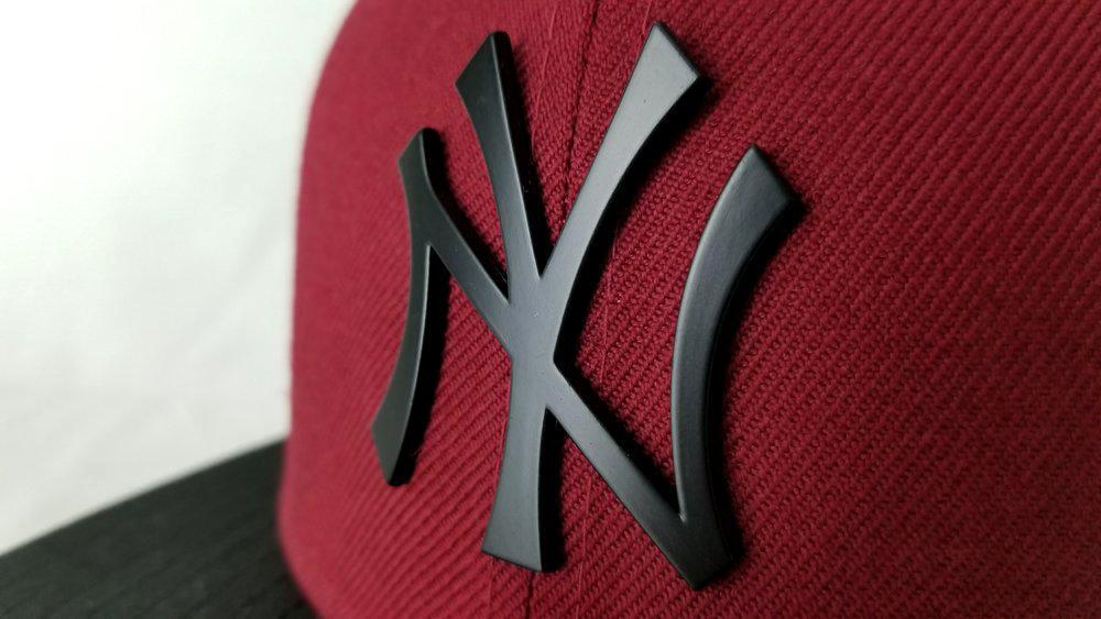 New York Yankee Black Metal Logo Burgundy / Black New Era Snapback hat