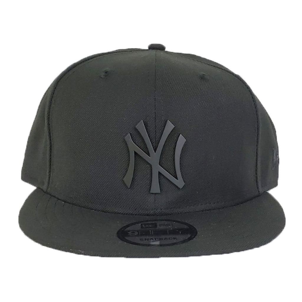 New York Yankees Black Metal Badge New Era 9Fifty Snapback