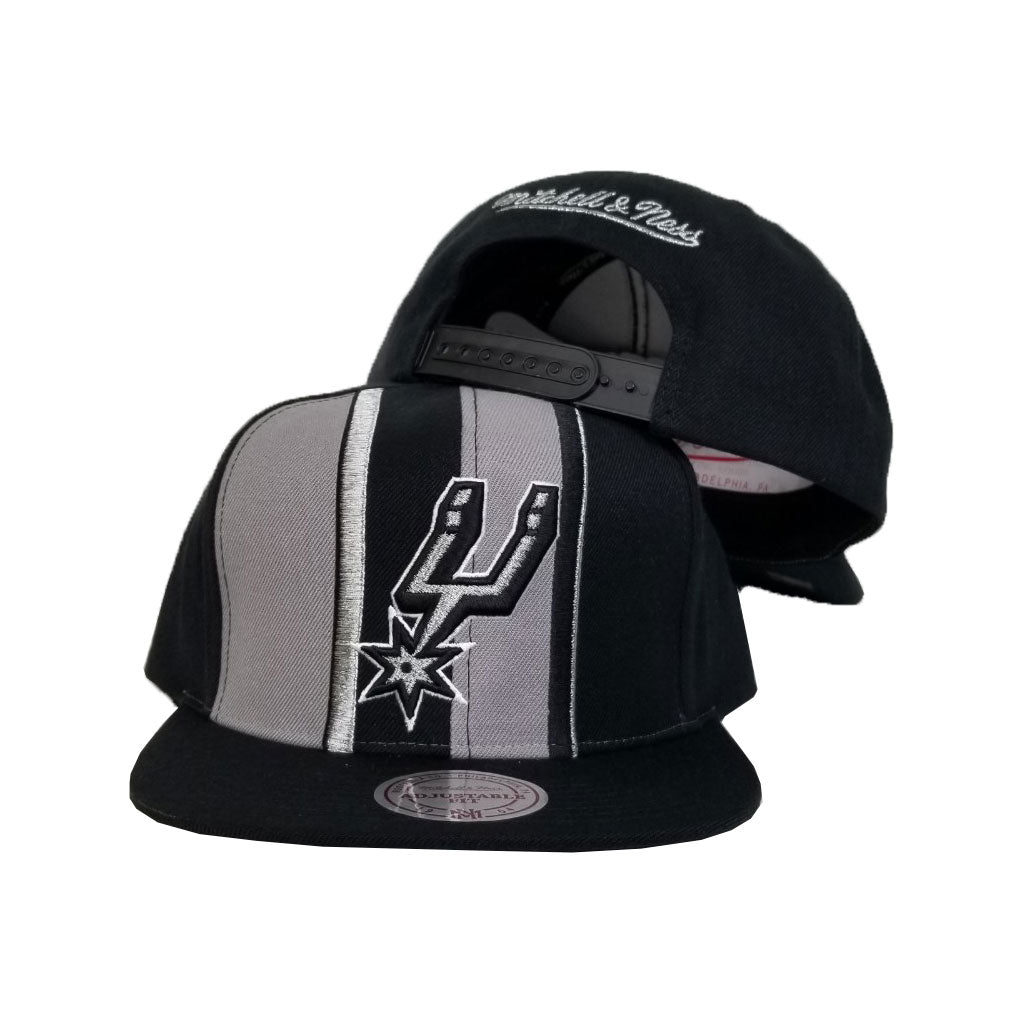 San Antonio Spurs Black Mitchell & Ness Snapback
