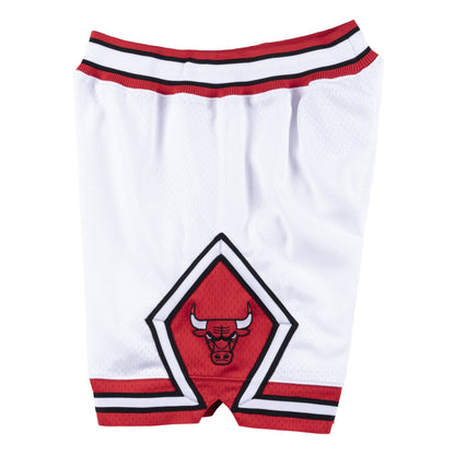 Authentic Mitchell & Ness White Chicago Bulls Road 1996-97 Shorts