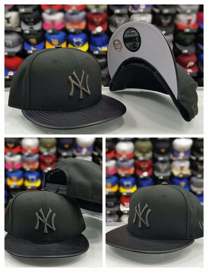 New Era 9Fifty MLB New York Yankee Hologram Logo snapback Hat