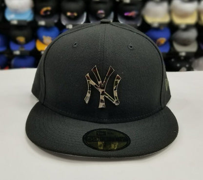 New Era MLB New York Yankee BLACK 59Fifty Camouflage Metal Badge Logo Fitted Hat